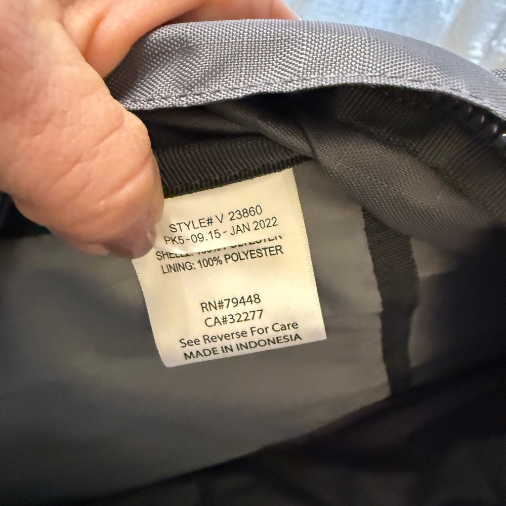 Marmot Gray Backpack Perfect Condition - image 7